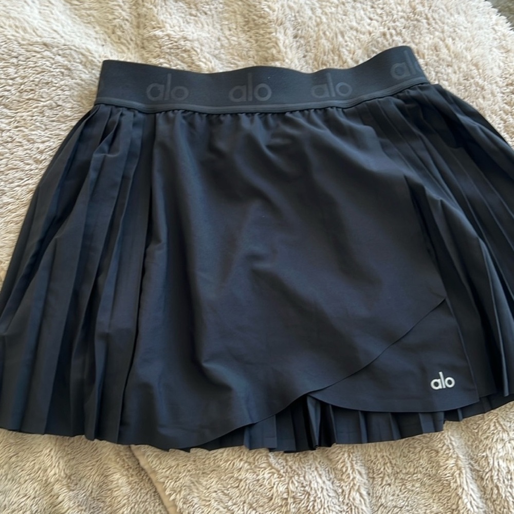 ALO Yoga Black Pleated Skater Mini Skirt